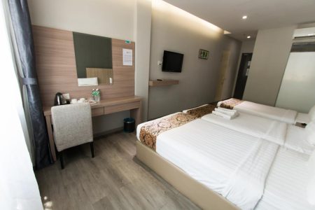 DELUXE-TRIPLE-ROOM-KLCT-HOTEL-99-5