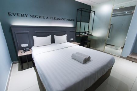 Hotel-99-Bandar-Puteri-Puchong-Superior-Queen-Room-2