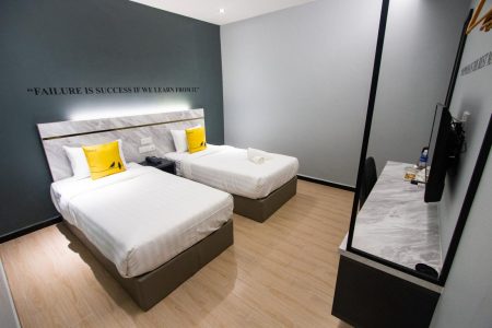 Hotel-99-KLIA-Sepang-Superior-Twin-Room-3