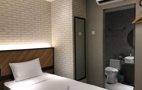 Hotel-99-Seri-Kembangan-Single-Room-e1745064823883
