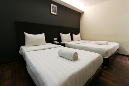 Hotel-99-klang-meru-Deluxe-Family-Room-1