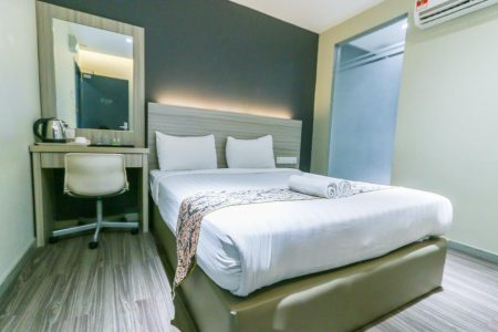 hotel-99-kepong-superior-queen-room-1