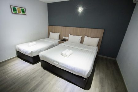 hotel-99-pusat-bandar-puchong-superior-family-room-1