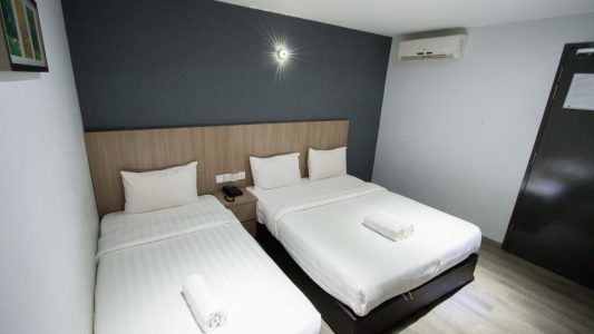 hotel-99-pusat-bandar-puchong-superior-family-room-2