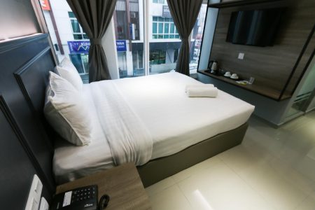 hotel-99-sri-petaling-bukit-jalil-standard-queen-room-3