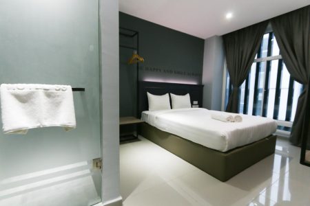 hotel-99-sri-petaling-bukit-jalil-superior-queen-room-1